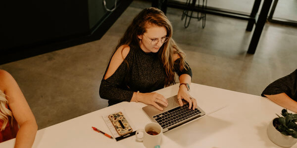 Bonnie explains Facebook targeting options